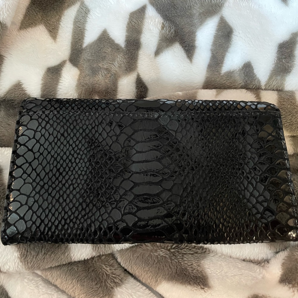 Michael Kors black snake skin wallet - Picture 3 of 4